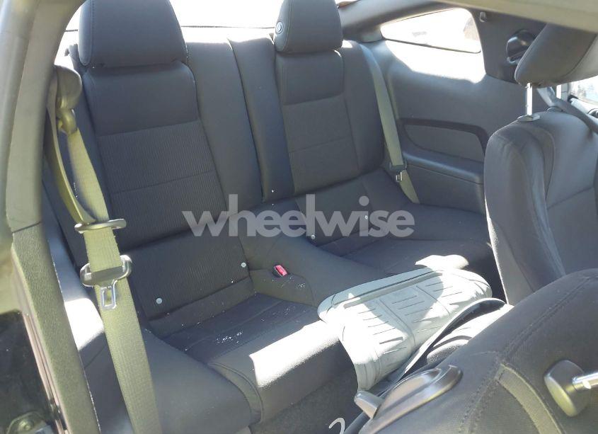 Photo 8 of 2011 Ford Mustang V6 (VIN 1ZVBP8AM2B5153163)