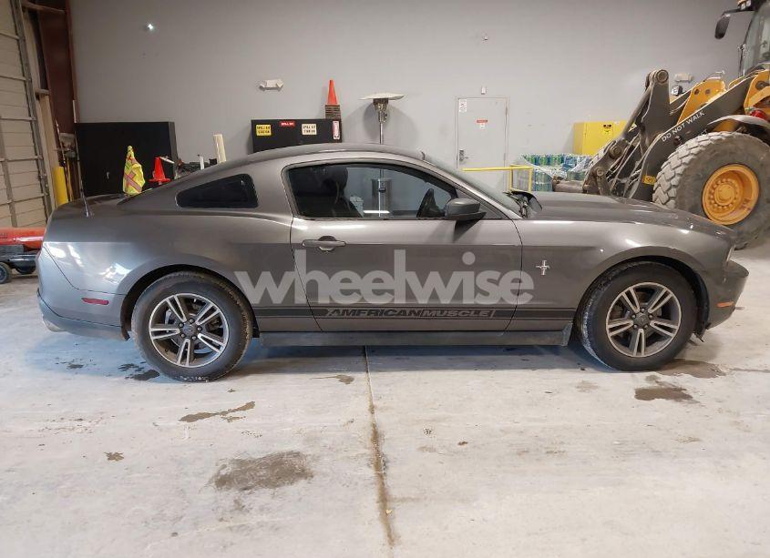 Photo 13 of 2011 Ford Mustang V6 PREMIUM (VIN 1ZVBP8AM2B5166575)