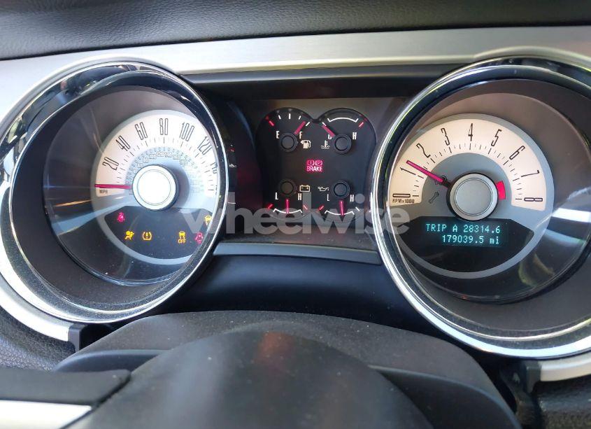 Photo 7 of 2012 Ford Mustang V6 PREMIUM (VIN 1ZVBP8AM2C5205652)