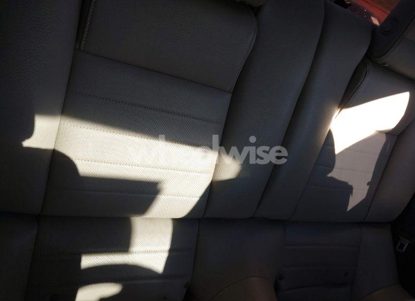 Photo 8 of 2012 Ford Mustang V6 PREMIUM (VIN 1ZVBP8AM2C5205652)