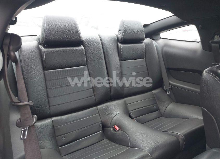 Photo 8 of 2012 Ford Mustang V6 PREMIUM (VIN 1ZVBP8AM2C5269495)