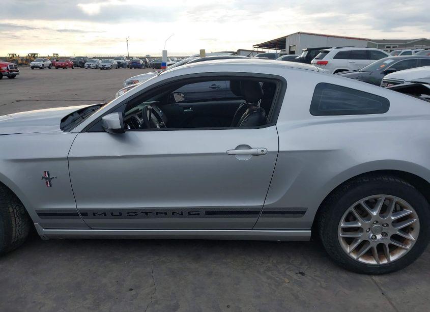 Photo 15 of 2013 Ford Mustang V6 PREMIUM (VIN 1ZVBP8AM2D5278943)