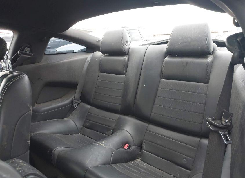 Photo 8 of 2013 Ford Mustang V6 PREMIUM (VIN 1ZVBP8AM2D5278943)