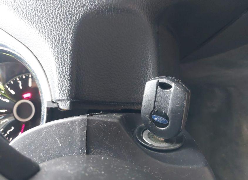 Photo 11 of 2014 Ford Mustang V6 PREMIUM (VIN 1ZVBP8AM2E5201328)