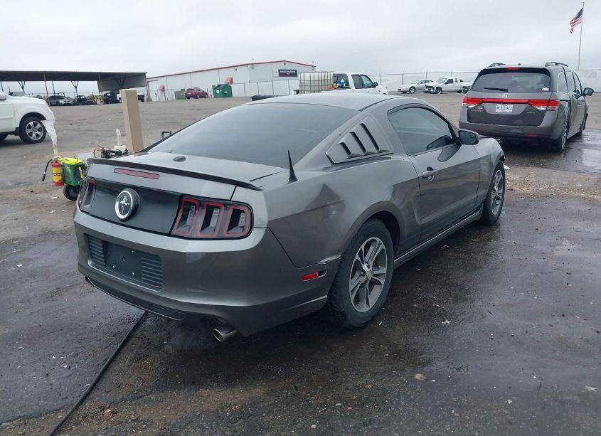 Photo 4 of 2014 Ford Mustang V6 PREMIUM (VIN 1ZVBP8AM2E5201328)