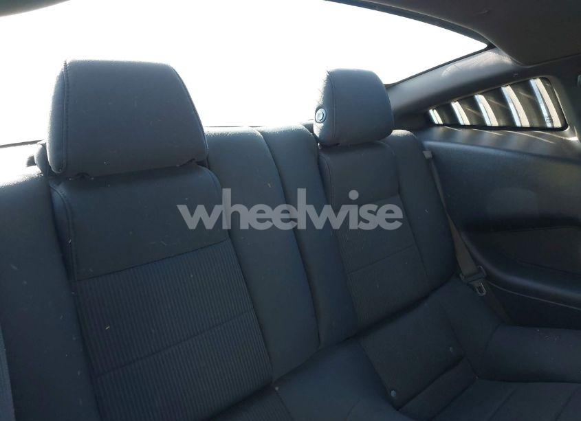 Photo 8 of 2014 Ford Mustang V6 (VIN 1ZVBP8AM2E5230800)