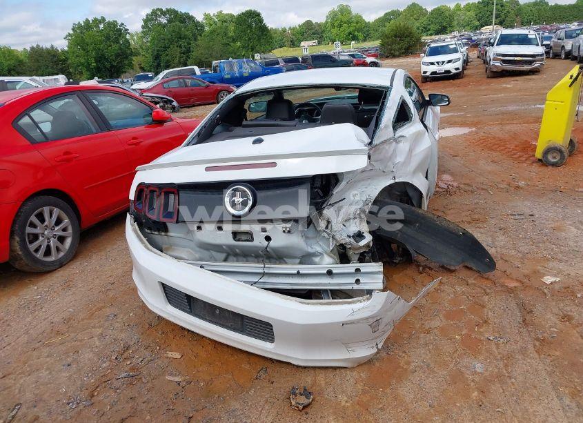 Photo 16 of 2014 Ford Mustang V6 PREMIUM (VIN 1ZVBP8AM2E5280063)