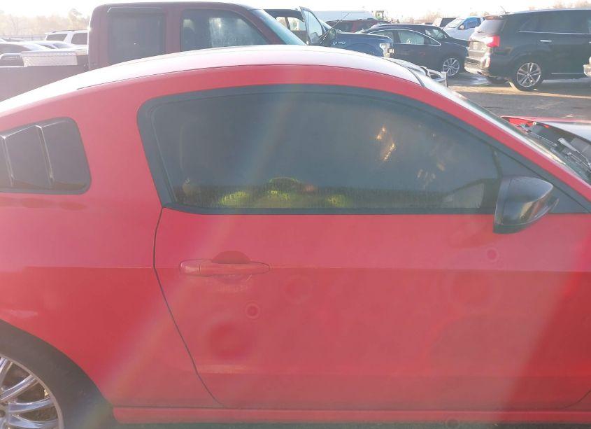 Photo 13 of 2014 Ford Mustang V6 (VIN 1ZVBP8AM2E5286851)