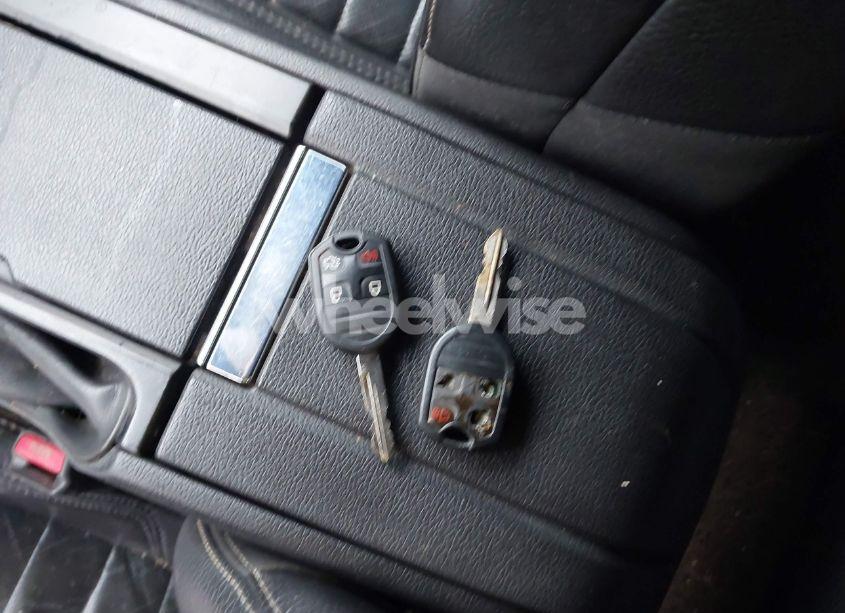 Photo 11 of 2011 Ford Mustang V6 PREMIUM (VIN 1ZVBP8AM3B5104618)