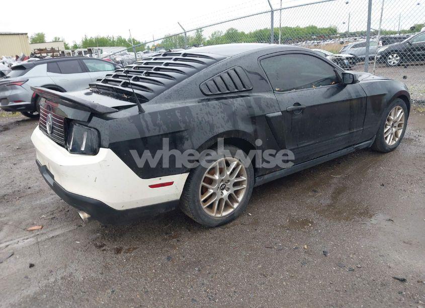 Photo 4 of 2011 Ford Mustang V6 PREMIUM (VIN 1ZVBP8AM3B5104618)