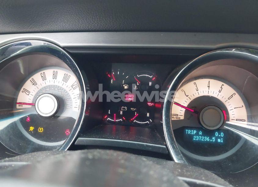 Photo 7 of 2011 Ford Mustang V6 PREMIUM (VIN 1ZVBP8AM3B5104618)