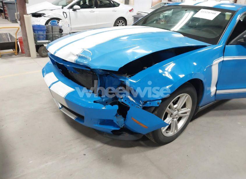 Photo 6 of 2011 Ford Mustang V6 (VIN 1ZVBP8AM3B5116946)