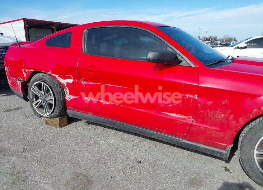 Photo 6 of 2011 Ford Mustang V6 PREMIUM (VIN 1ZVBP8AM3B5120818)