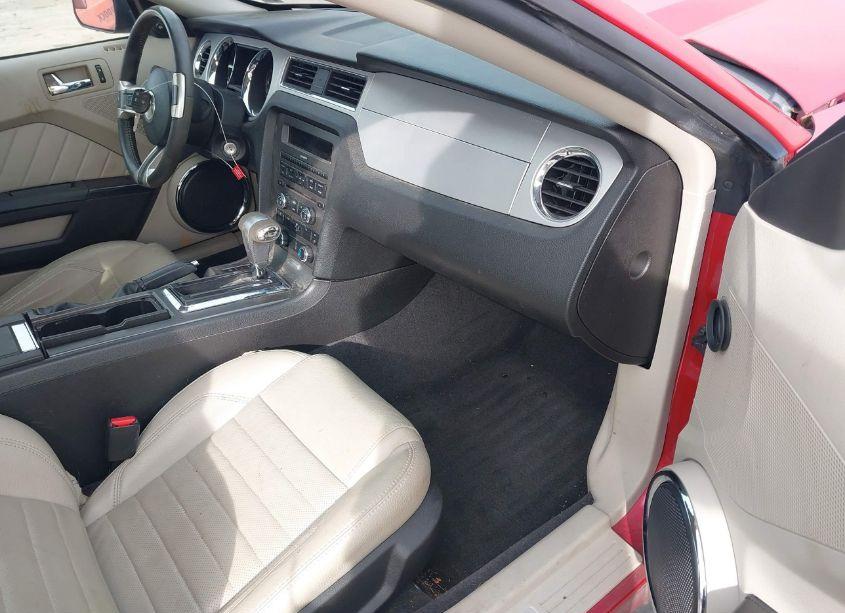 Photo 5 of 2011 Ford Mustang V6 PREMIUM (VIN 1ZVBP8AM3B5134914)