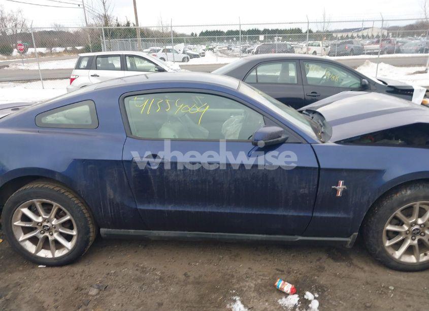 Photo 13 of 2011 Ford Mustang V6 PREMIUM (VIN 1ZVBP8AM3B5162082)