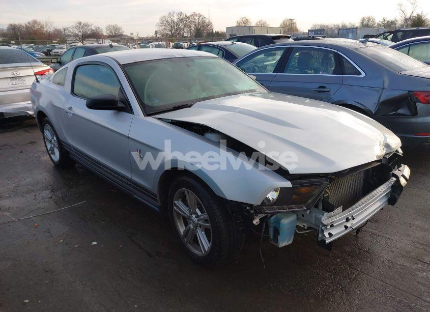 2012 Ford Mustang V6 (VIN 1ZVBP8AM3C5206549) main photo