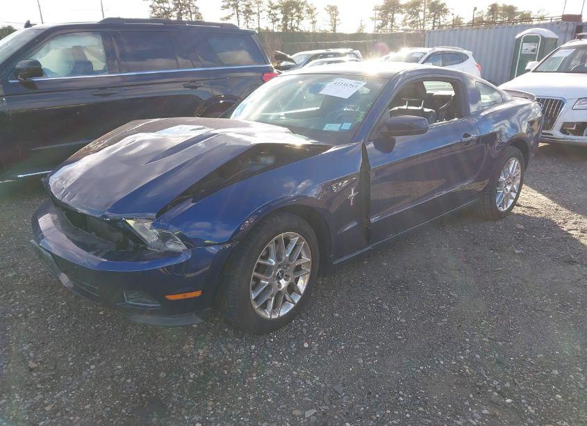 Photo 2 of 2012 Ford Mustang V6 PREMIUM (VIN 1ZVBP8AM3C5233685)