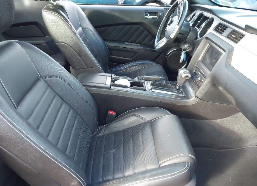 Photo 5 of 2012 Ford Mustang V6 PREMIUM (VIN 1ZVBP8AM3C5233685)