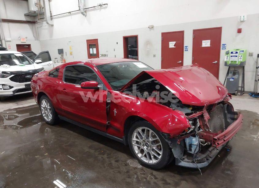 2012 Ford Mustang V6 PREMIUM (VIN 1ZVBP8AM3C5247909) main photo