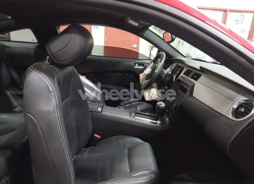 Photo 5 of 2012 Ford Mustang V6 PREMIUM (VIN 1ZVBP8AM3C5247909)