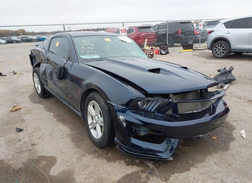 2012 Ford Mustang V6 (VIN 1ZVBP8AM3C5251099) main photo