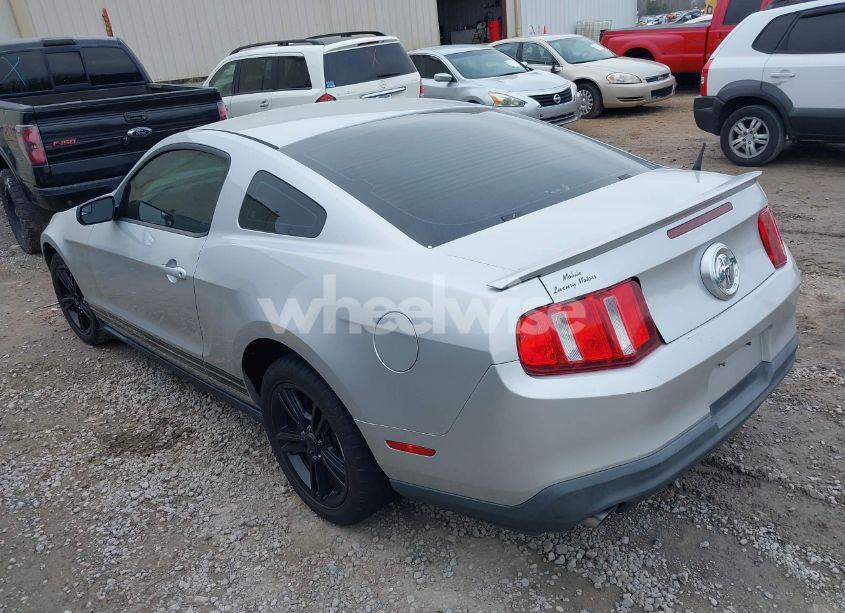 Photo 3 of 2012 Ford Mustang V6 (VIN 1ZVBP8AM3C5263057)