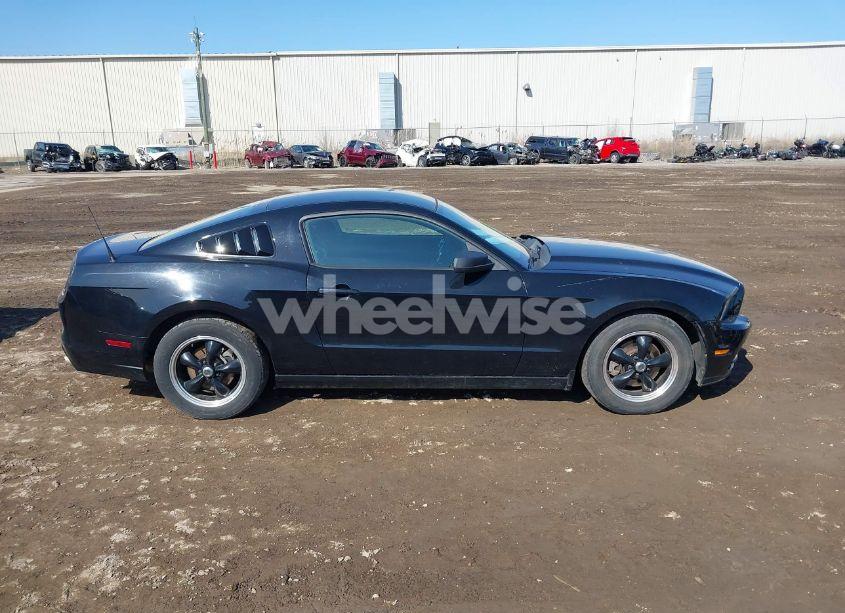 Photo 13 of 2013 Ford Mustang V6 (VIN 1ZVBP8AM3D5235860)