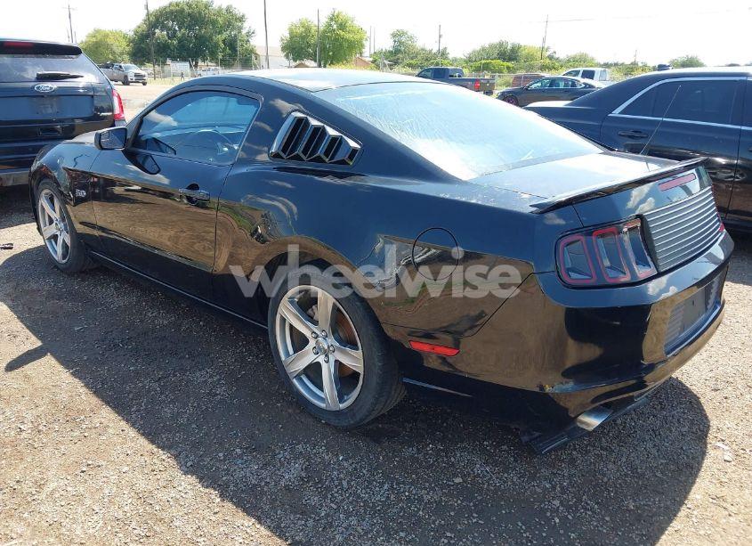 Photo 3 of 2013 Ford Mustang V6 (VIN 1ZVBP8AM3D5244879)