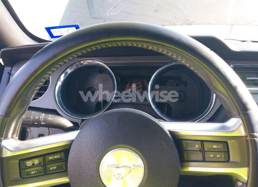 Photo 7 of 2013 Ford Mustang V6 (VIN 1ZVBP8AM3D5244879)