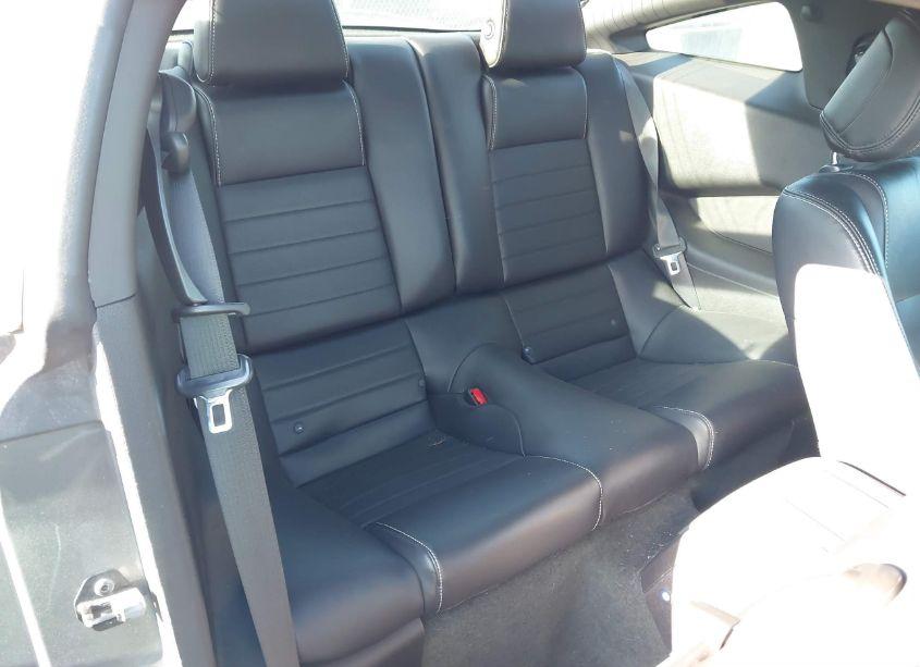 Photo 8 of 2014 Ford Mustang V6 PREMIUM (VIN 1ZVBP8AM3E5206523)