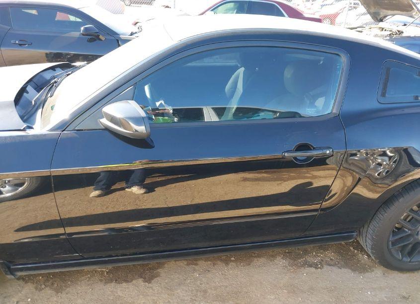 Photo 15 of 2014 Ford Mustang V6 (VIN 1ZVBP8AM3E5212452)