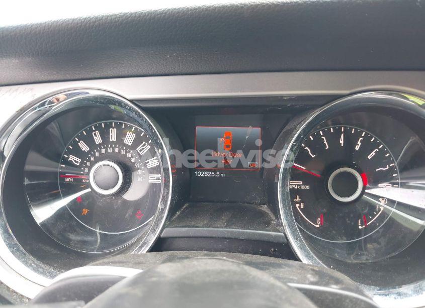 Photo 7 of 2014 Ford Mustang V6 PREMIUM (VIN 1ZVBP8AM3E5244110)