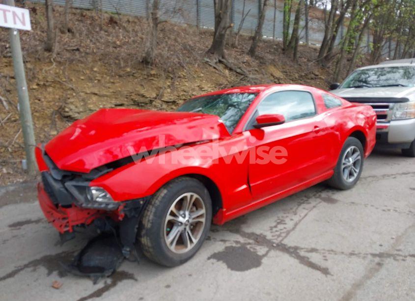 Photo 2 of 2014 Ford Mustang V6 PREMIUM (VIN 1ZVBP8AM3E5271971)