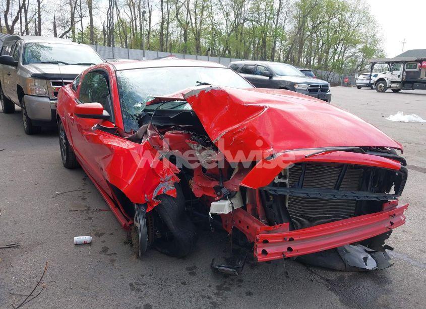 Photo 6 of 2014 Ford Mustang V6 PREMIUM (VIN 1ZVBP8AM3E5271971)