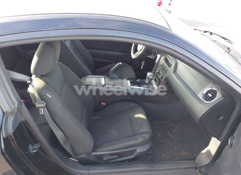 Photo 5 of 2011 Ford Mustang V6 (VIN 1ZVBP8AM4B5116826)