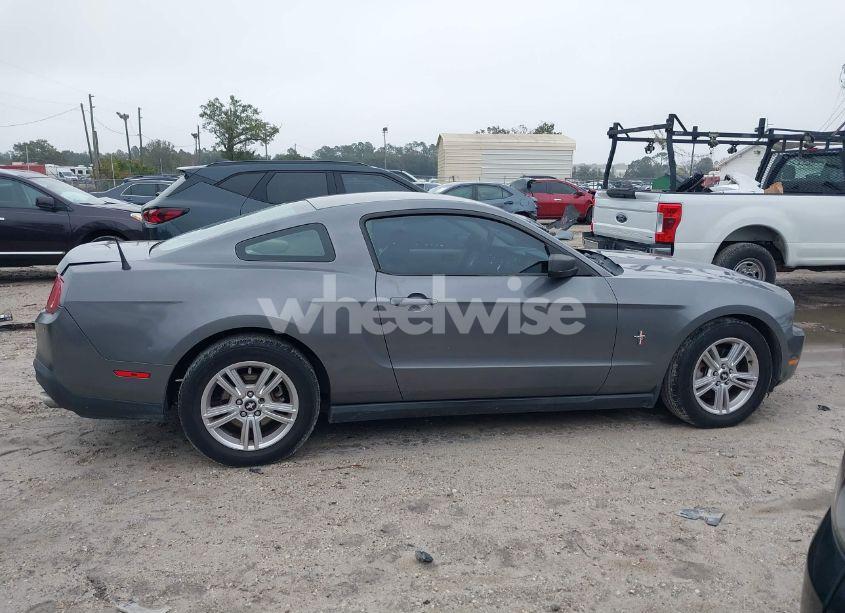 Photo 13 of 2011 Ford Mustang V6 (VIN 1ZVBP8AM4B5118902)