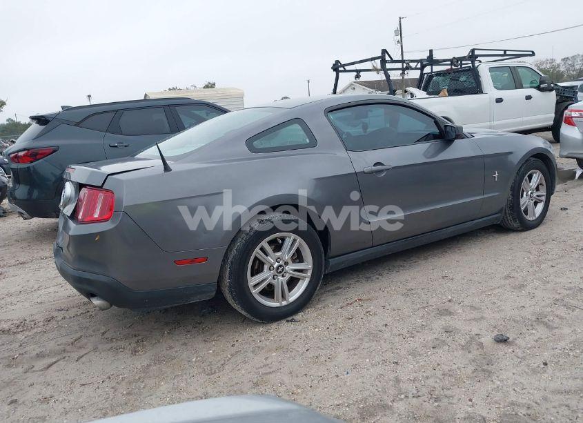 Photo 4 of 2011 Ford Mustang V6 (VIN 1ZVBP8AM4B5118902)