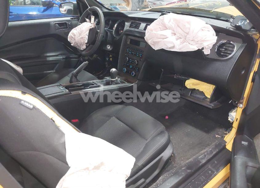 Photo 5 of 2011 Ford Mustang V6 (VIN 1ZVBP8AM4B5152063)