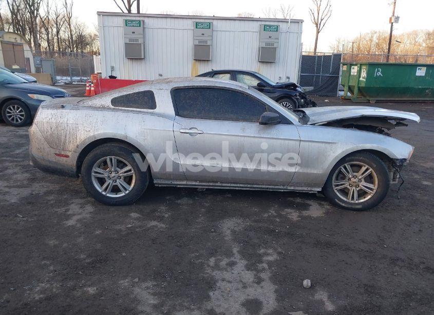 Photo 13 of 2012 Ford Mustang V6 (VIN 1ZVBP8AM4C5206950)