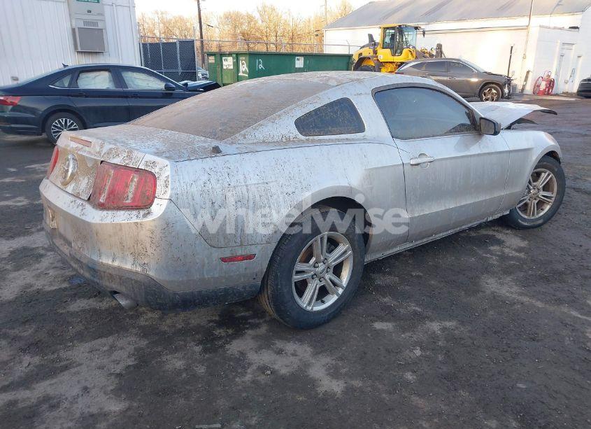 Photo 4 of 2012 Ford Mustang V6 (VIN 1ZVBP8AM4C5206950)