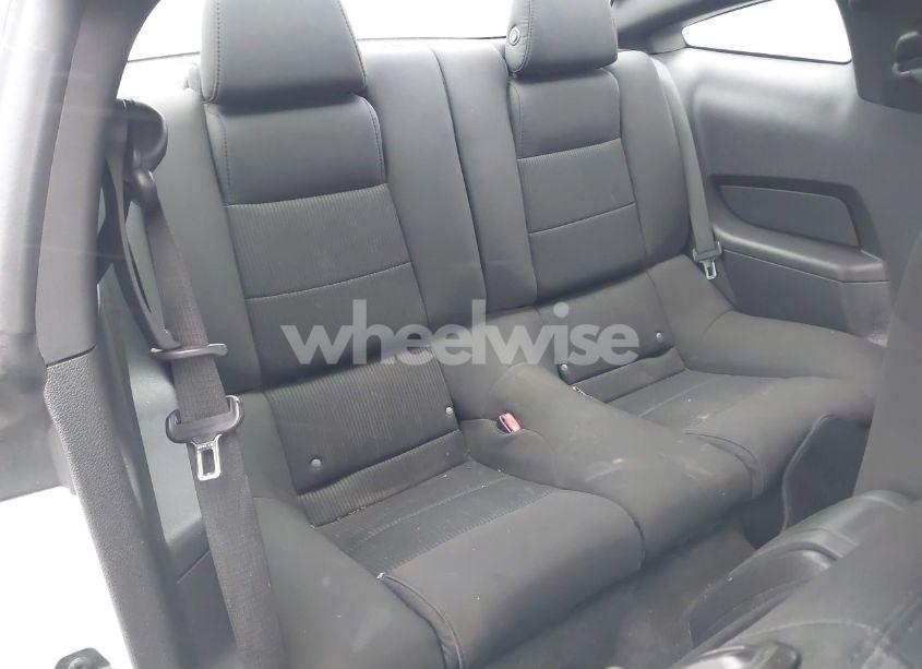 Photo 8 of 2012 Ford Mustang V6 (VIN 1ZVBP8AM4C5239978)