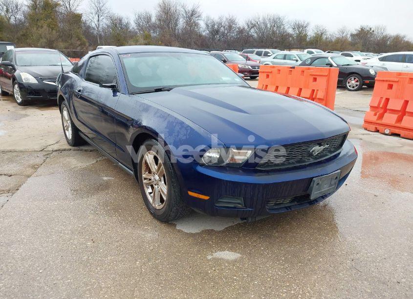 2012 Ford Mustang V6 (VIN 1ZVBP8AM4C5245151) main photo