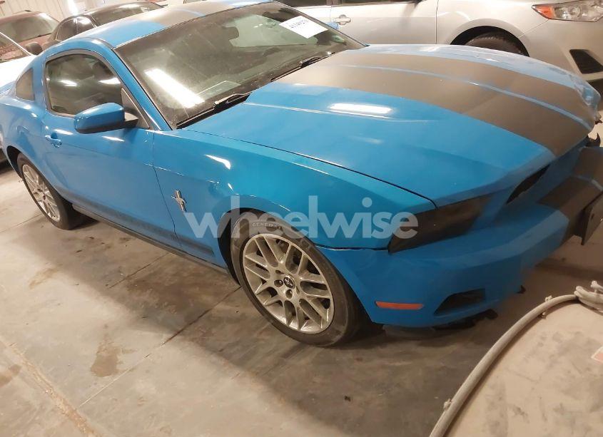 2012 Ford Mustang V6 PREMIUM (VIN 1ZVBP8AM4C5249488) main photo