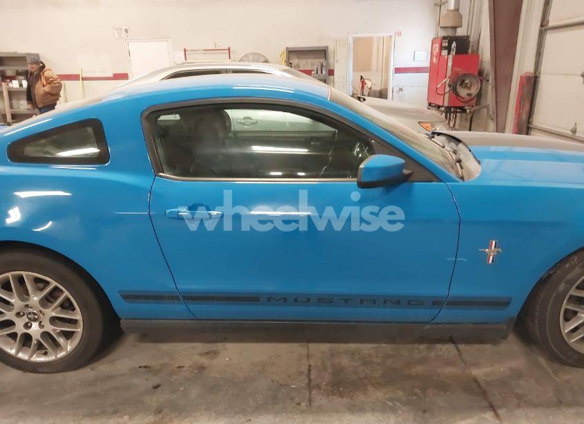 Photo 13 of 2012 Ford Mustang V6 PREMIUM (VIN 1ZVBP8AM4C5249488)