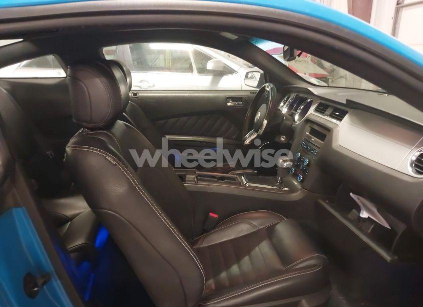 Photo 5 of 2012 Ford Mustang V6 PREMIUM (VIN 1ZVBP8AM4C5249488)