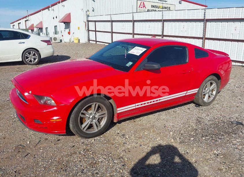 Photo 2 of 2013 Ford Mustang V6 (VIN 1ZVBP8AM4D5215407)