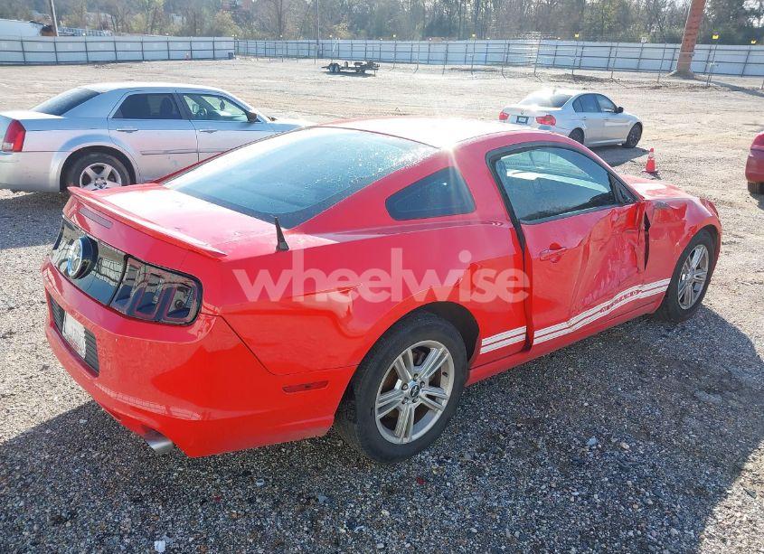Photo 4 of 2013 Ford Mustang V6 (VIN 1ZVBP8AM4D5215407)