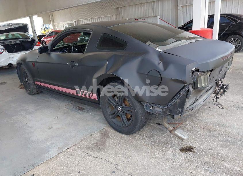 Photo 3 of 2014 Ford Mustang V6 (VIN 1ZVBP8AM4E5252863)