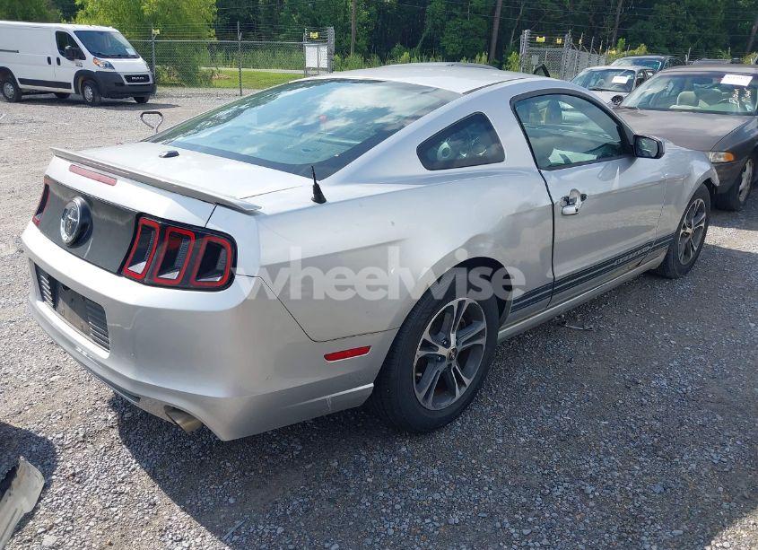 Photo 4 of 2014 Ford Mustang V6 PREMIUM (VIN 1ZVBP8AM4E5265015)