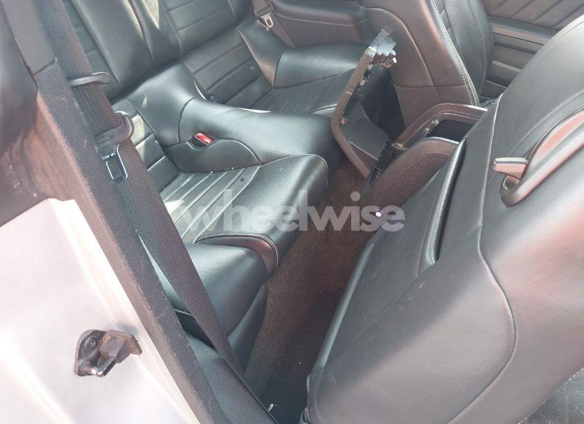 Photo 8 of 2014 Ford Mustang V6 PREMIUM (VIN 1ZVBP8AM4E5265015)